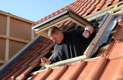 Pose de fenêtres de toit Velux à Escles